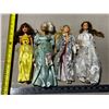 Image 1 : 4 Barbie Dolls.
