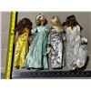 Image 2 : 4 Barbie Dolls.