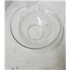 Image 2 : 2 Pyrex clear bowls 12"