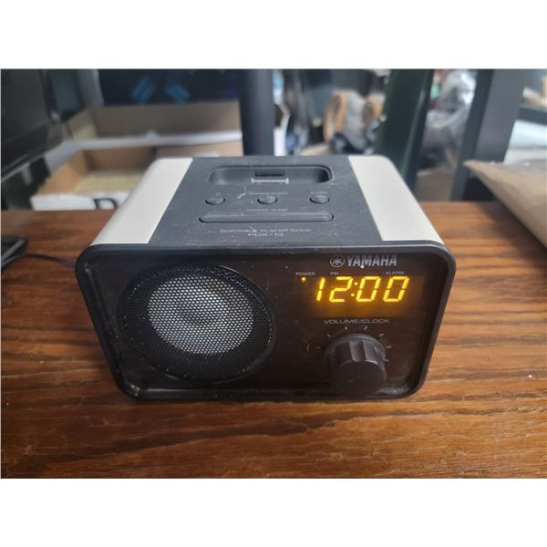 Yamaha iPod stereo w/ aux and (SD?) card slot