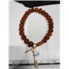 Image 1 : Chunky amber lucite bead necklace, barrel clasp
