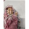 Image 2 : 3 porcelain dolls