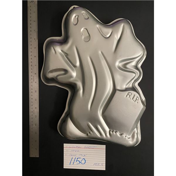 Wilton Ghost cake pan - 1982