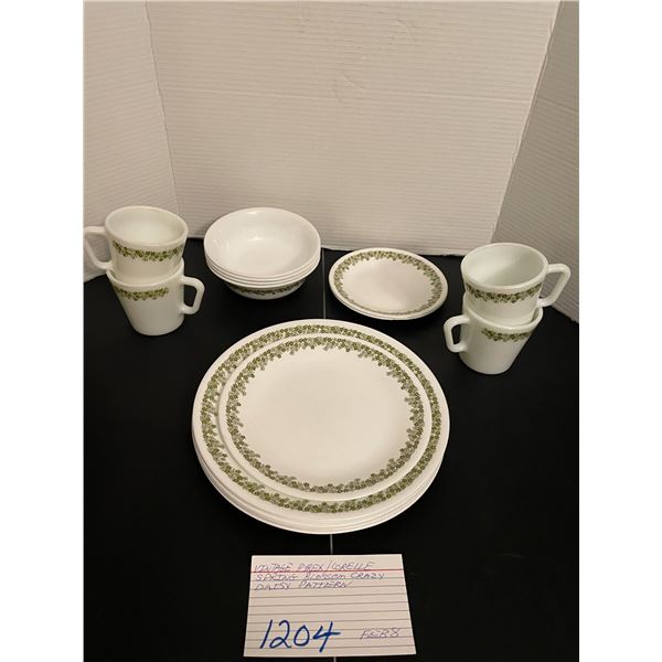 Vintage Pyrex/Corelle - Spring Blossom Crazy Daisy pattern