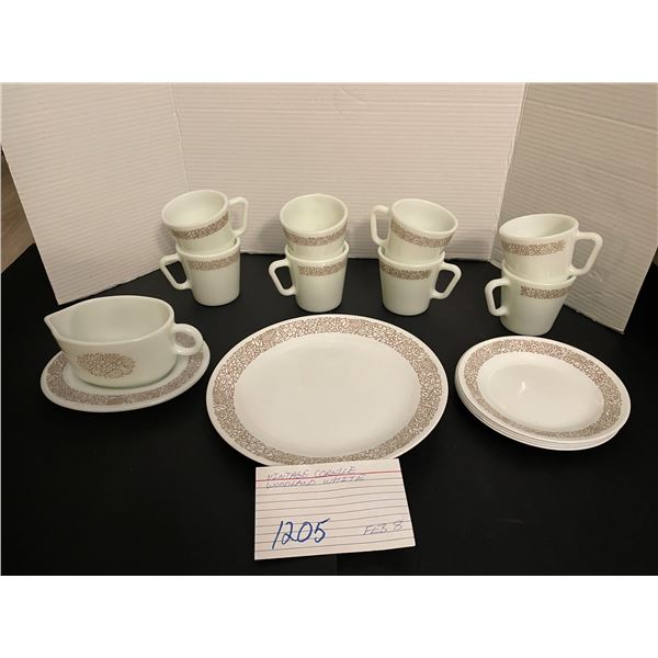 Vintage Corelle - Woodland White