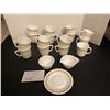 Image 1 : Vintage Pyrex / Corelle - Butterfly Gold