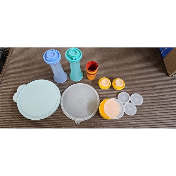 tupperware lot