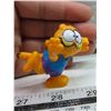 Image 2 : Garfield Figurine.