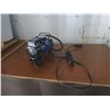 Image 2 : power fist portable air compressor