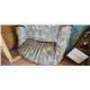 Image 2 : couch