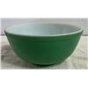 Image 2 : Vintage Primary Colour Pyrex Mixing Bowl USA Pat. - Green