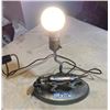 Image 1 : Vintage Hunting Dog Lamp - Working