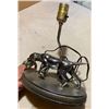 Image 2 : Vintage Hunting Dog Lamp - Working