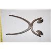 Image 2 : antique sugar nipper tool