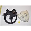 Image 1 : lamp cast wall bracket and draft control