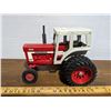 Image 1 : IH 1466 Y16 1972 1:16 scale tractor