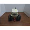 Image 4 : IH 1466 Y16 1972 1:16 scale tractor