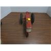 Image 8 : IH 560 Y16 1950's 1:16 scale tractor