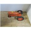 Image 2 : IH plastic tractor