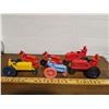 Image 1 : 6 plastic tractors