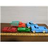 Image 1 : 5 plastic trucks