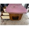 Image 5 : Lot of Large Dressing Table.