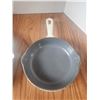 Image 2 : 2 Cast enamel frying pans le creust and popcorn 109e