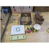 Image 2 : tea pot, planter pots and key holder