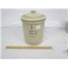 ½ Gallon Medalta Crock with Lid No Cracks