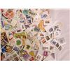 Image 7 : Large Lot of Vintage Stamps Unsorted