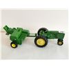Image 4 : diecast tractor John Deere w/ baler tractor 5"