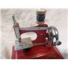 Image 3 : sew-o-matic red mini sewing machine