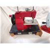 Image 4 : two red mini sewing machines