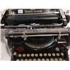 Image 3 : antique underwood typing machine