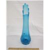Image 6 : Unsigned Glass Vase Blue 17 inches High Good Condition