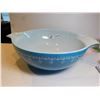 Image 1 : PYREX 4 QT NUMBER 444 BLUE AND WHITE SNOWFLAKE MIXING BOWL