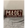 Image 1 : 1949 sask license plate