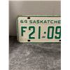 Image 2 : 1964 sask farm license plate