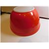 Image 2 : 402 1 ½ QT PYREX PRIMARY COLOUR RED MIXING BOWL