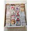 Image 1 : large lot of hockey cards