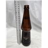 Image 2 : CANADA DRY, OLD ENGLISH GINGER BEER BOTTLE.