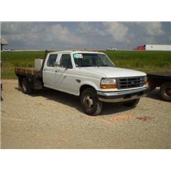 FORD F350 SUPER CREW CAB FLATBED TRUCK, s/n 1FTJW35F5VEC67209: