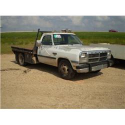 DODGE  RAM 350 S/A FLATBED TRUCK, s/n 1B6ME3685MS238622: