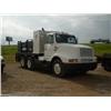 Image 1 : INTERNATIONAL 8300 T/A FUEL & LUBE TRUCK, s/n 1HSHKZJR8LH294484: