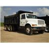 Image 1 : INTERNATIONAL 4900 T/A DUMP TRUCK, s/n 1HTSHN6R0NH399396: