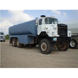 MACK DM685 4,000 GALLON 6X6 WATER TRUCK, s/n DM6856S1040: