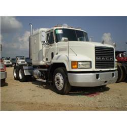 MACK CH613 MAXICRUISE T/A TRUCK TRACTOR, s/n 1M1AA13Y9WW095267: