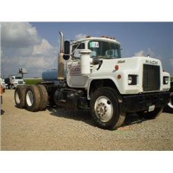 MACK R685ST T/A TRUCK TRACTOR, s/n R685ST73638: