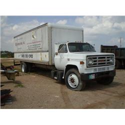 GMC 7000 24ft S/A VAN TRUCK, s/n 1GDJ7D1P4KV515524: