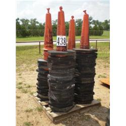 ASSORTED CONSTRUCTION WARNING CONES
